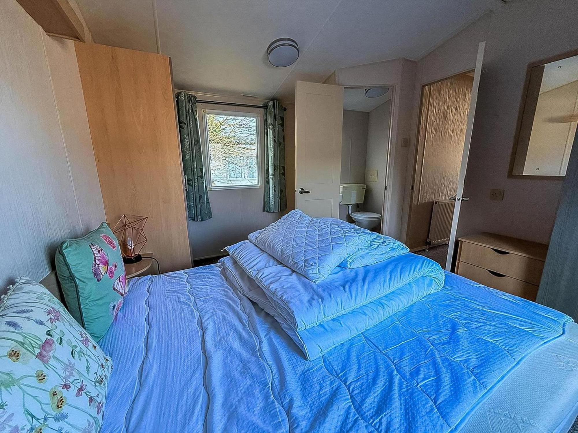 Great 6 Berth Caravan With Decking At Manor Park In Hunstanton Ref 23017B المظهر الخارجي الصورة